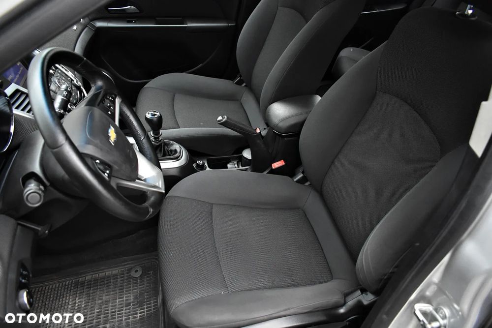 Chevrolet Cruze 1.8 LT+ - 19