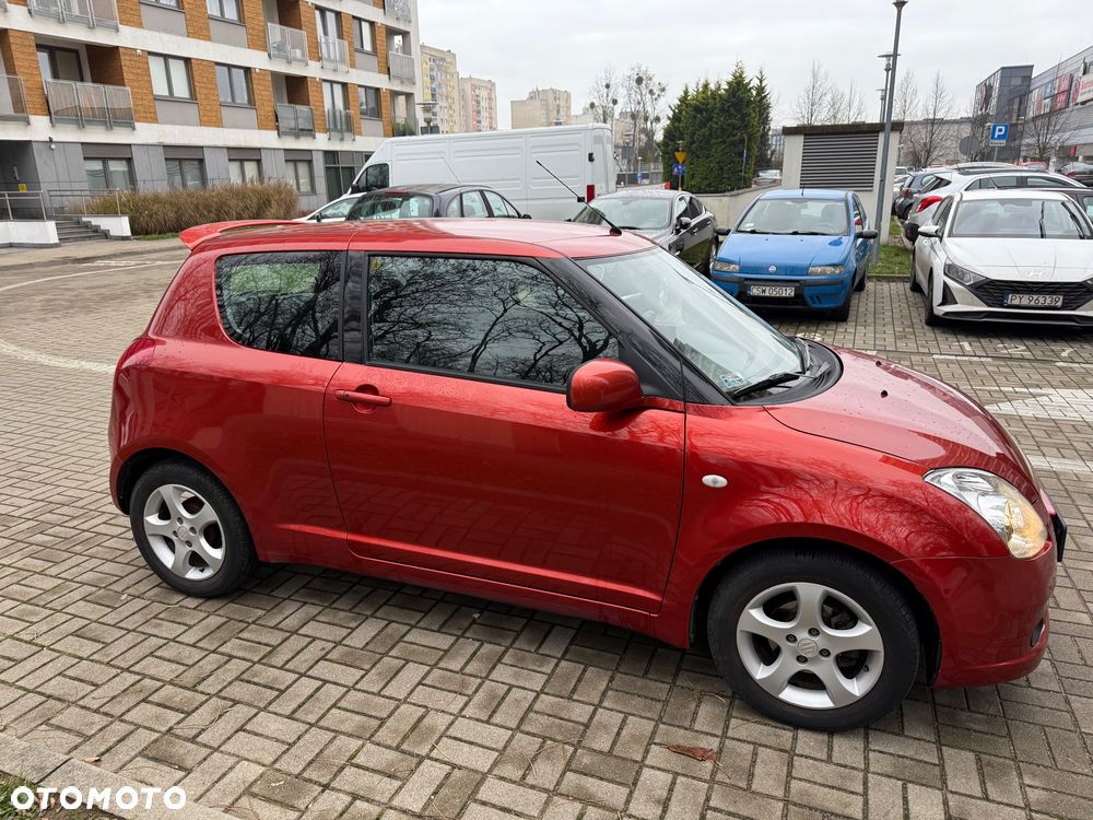 Suzuki Swift 1.5 GLX Sport - 12