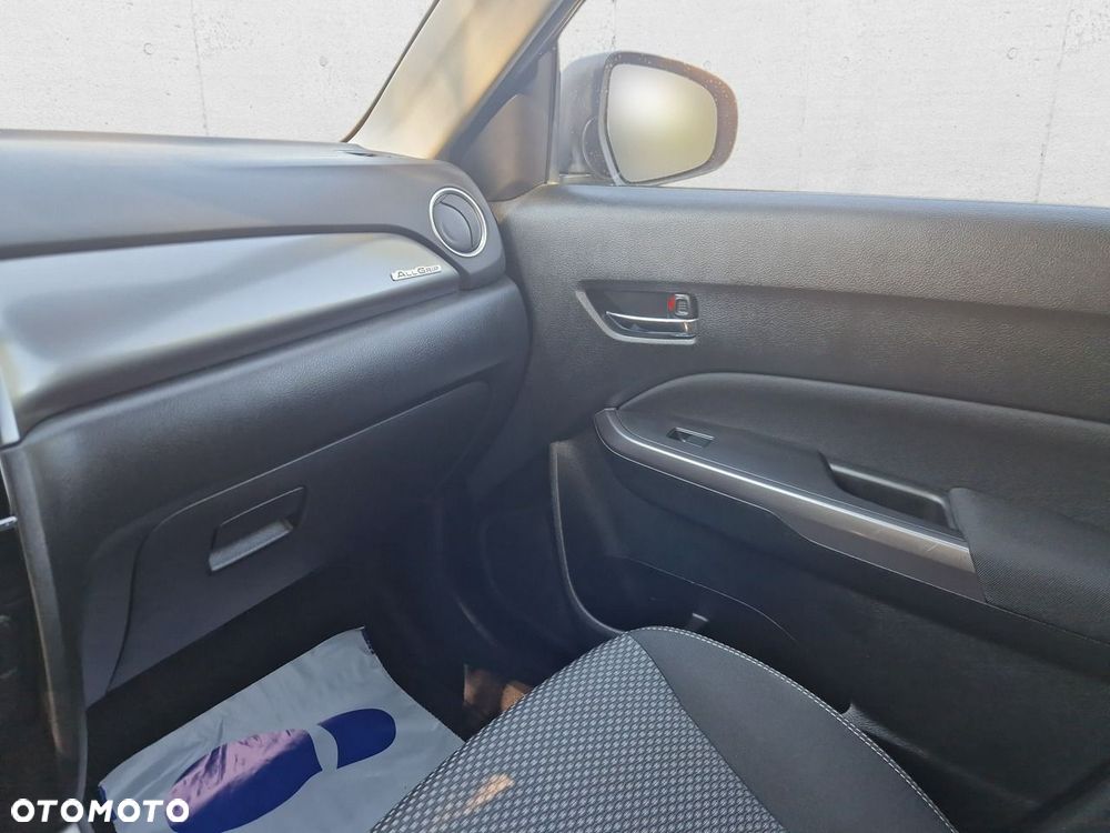 Suzuki Vitara - 15