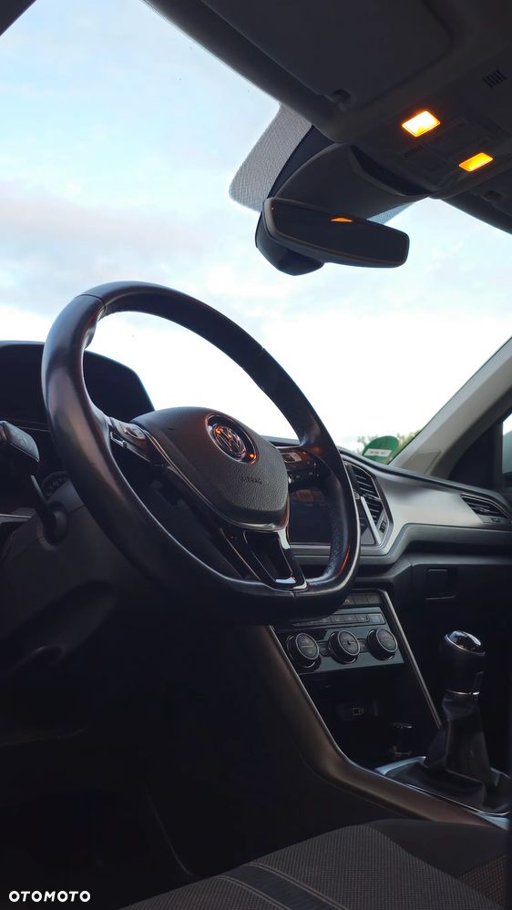 Volkswagen T-Roc - 6