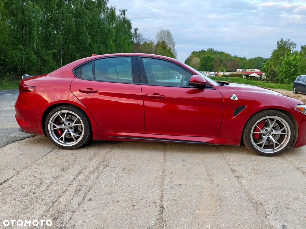 Alfa Romeo Giulia 2.9 V6 Bi-Turbo AT8 Quadrifoglio - 15