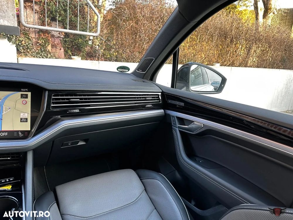 Volkswagen Touareg 3.0 V6 TDI 4Motion DPF Automatik R-Line - 30