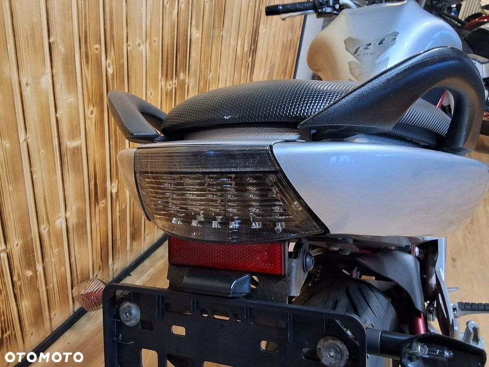 Kawasaki ER - 9