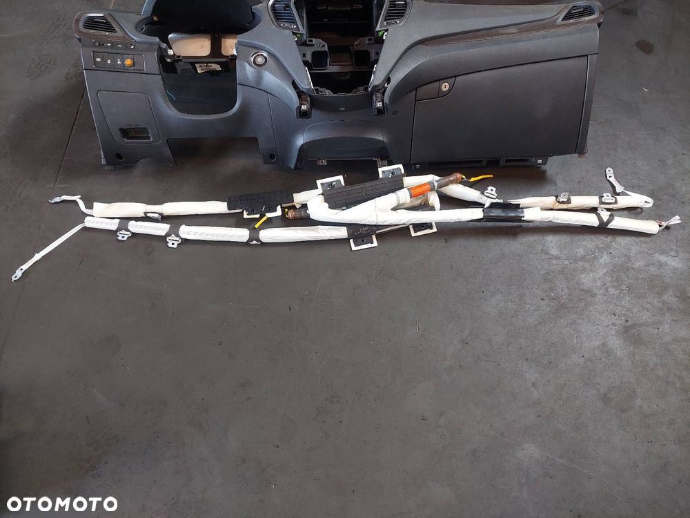 ZESTAW POSTRZAŁOWY HYUNDAI SANTA FE III - 7