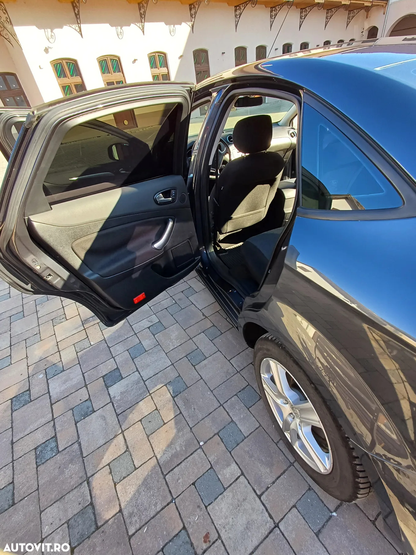 Ford Mondeo 1.8 TDCi Ambiente - 15