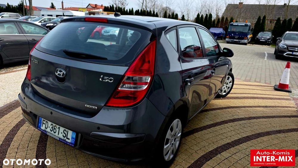 Hyundai i30 1.6 CRDi Base EU5 - 7