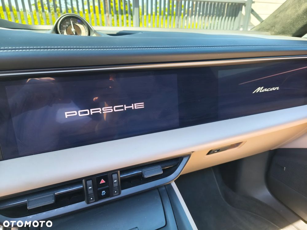 Porsche Macan - 26