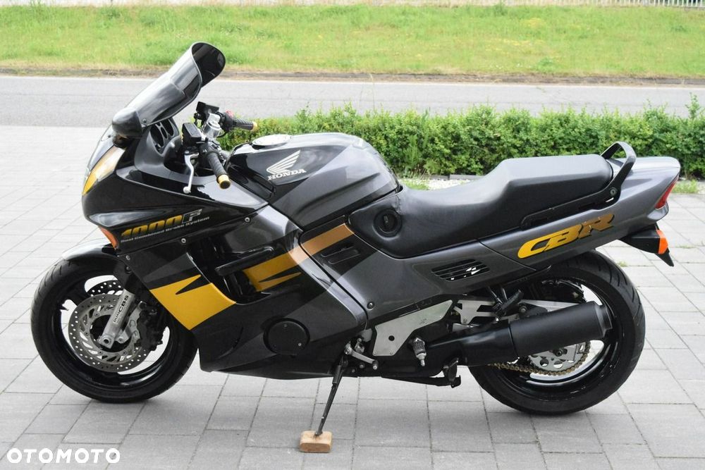 Honda CBR - 12