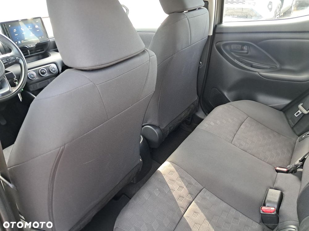 Toyota Yaris 1.5 Comfort - 11