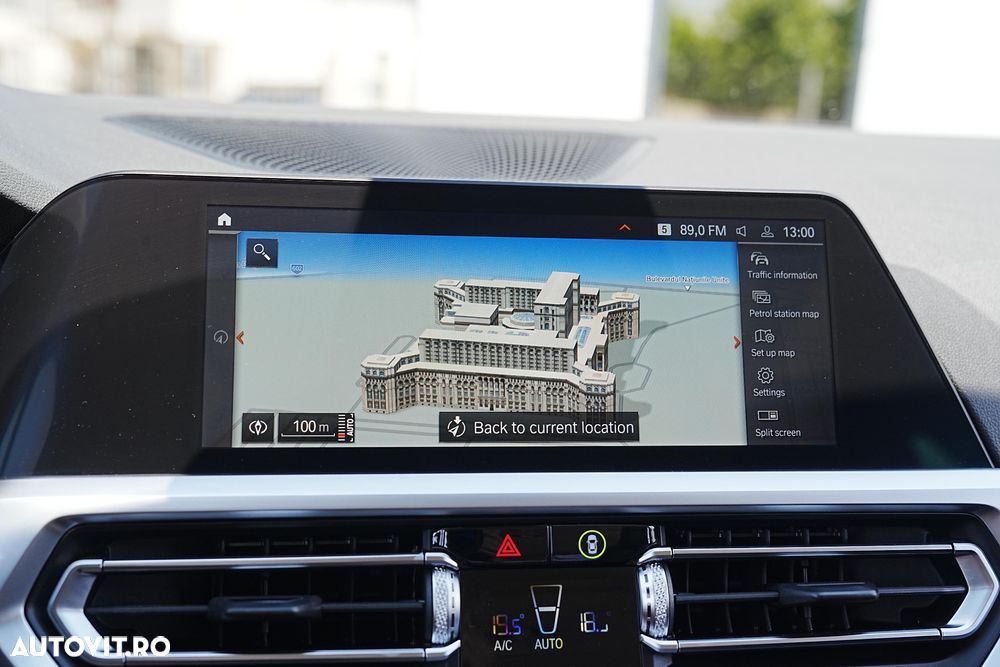 BMW Seria 3 320d Aut. Sport Line - 24