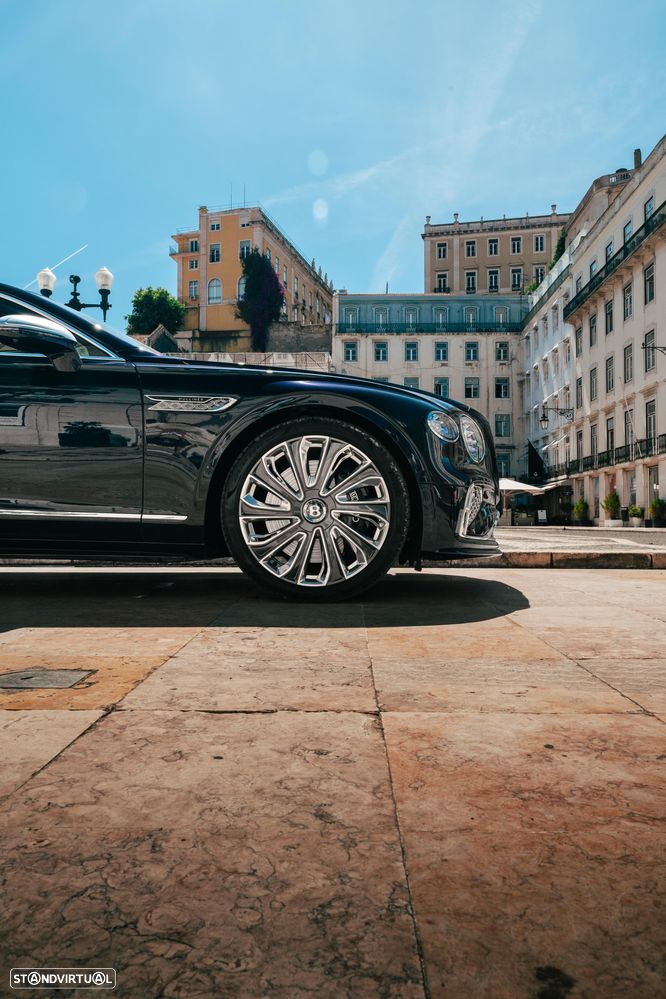 Bentley Flying Spur - 2