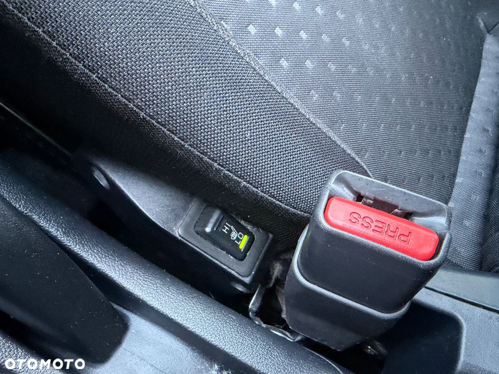 Mitsubishi ASX 1.6 2WD Instyle - 28