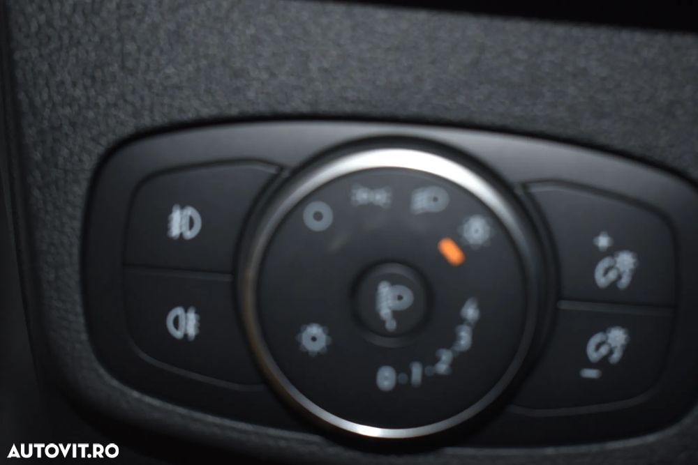 Ford Focus - 18