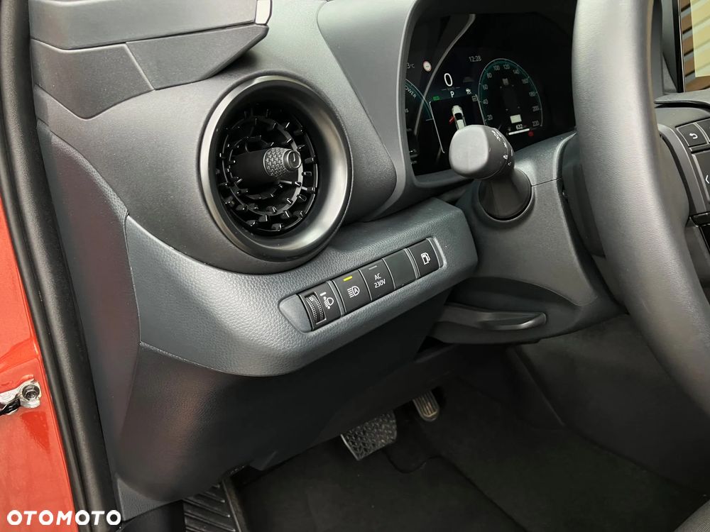 Toyota C-HR 2.0 PHEV Dynamic Force Style - 34