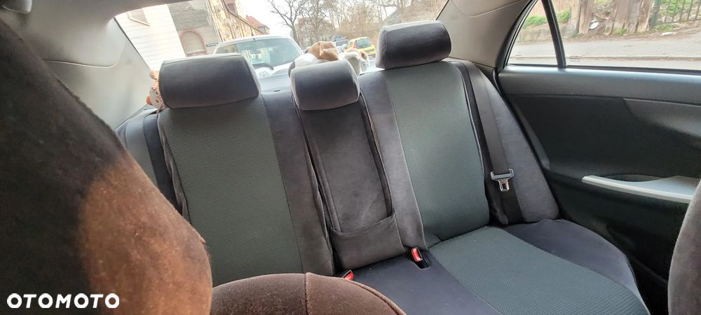 Toyota Corolla 1.6 Prestige - 16