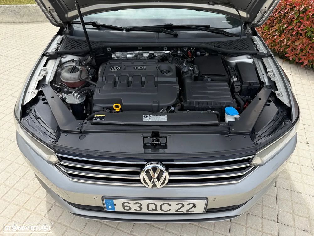 VW Passat Variant 1.6 TDI BlueMotion - 34