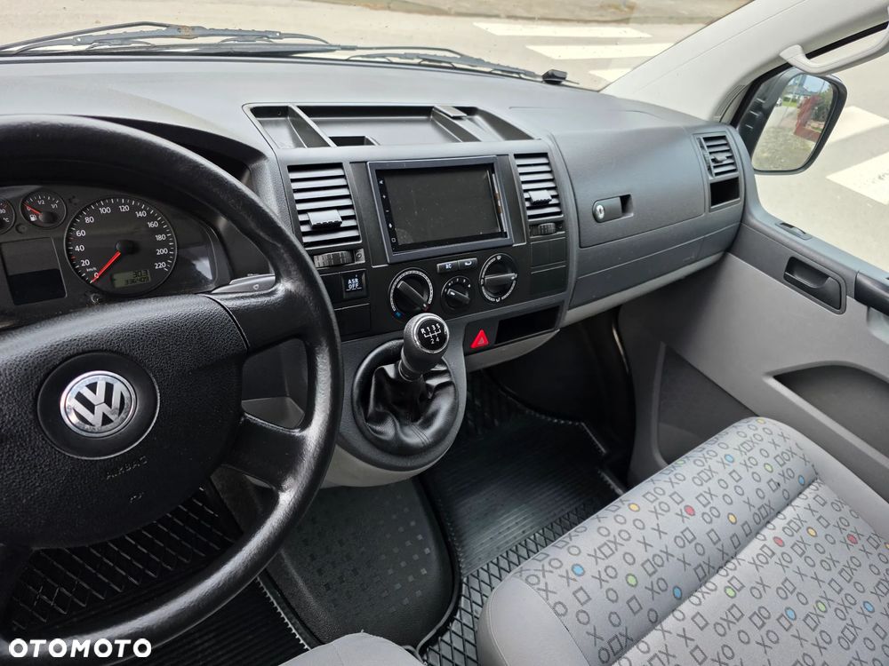 Volkswagen Transporter T5 - 15