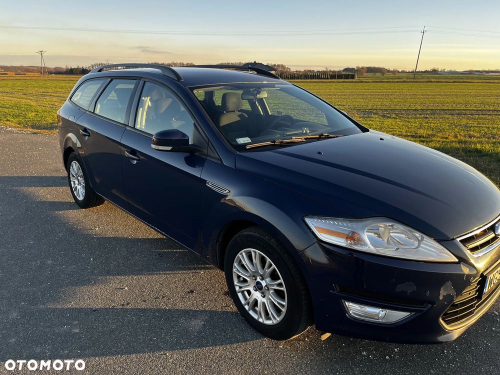 Ford Mondeo 2.0 Ambiente - 1