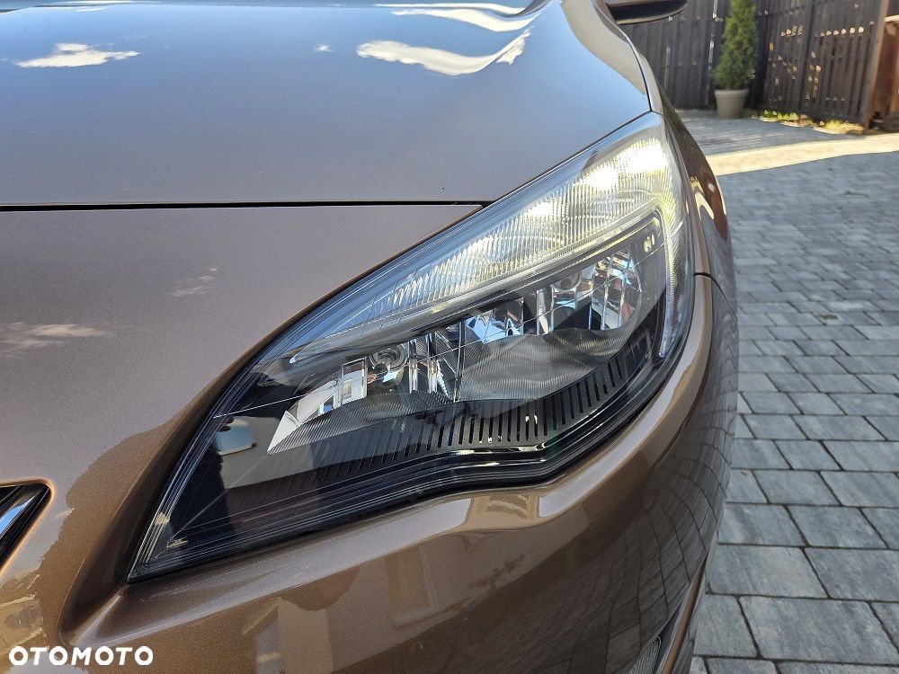 Opel Astra 1.6 Exklusiv - 29
