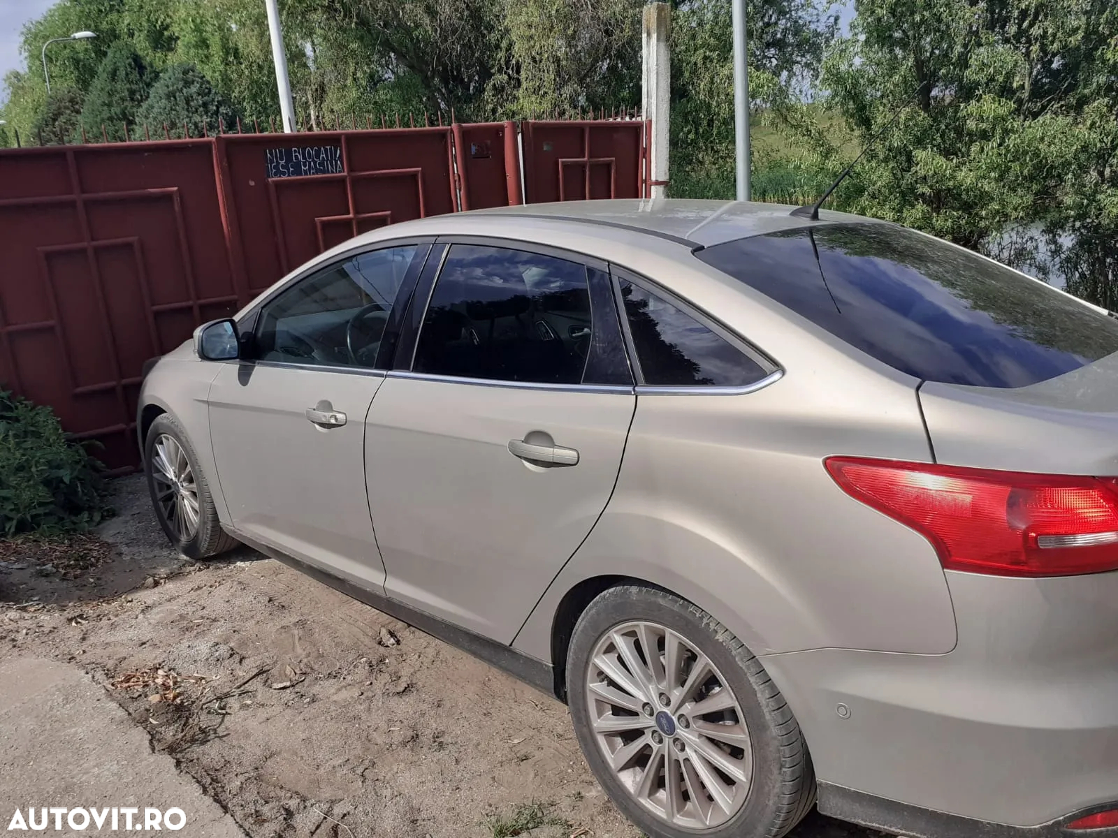 Ford Focus 1.0 EcoBoost Start Stop Titanium - 2