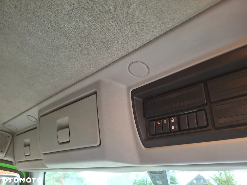 Renault Midlum 220 Zamiatarka Johnston SEMAT Szczotki L/R Obie Strony Dodatkowy SIlnik W Zabudowie Klimatyzacja EUnited PM10 - 32