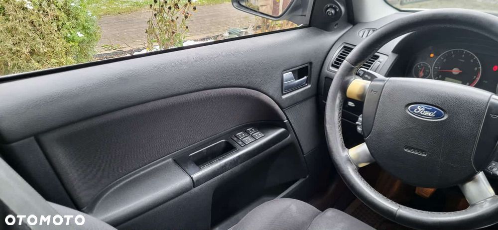 Ford Mondeo 2.0 Trend X100 / X - 40