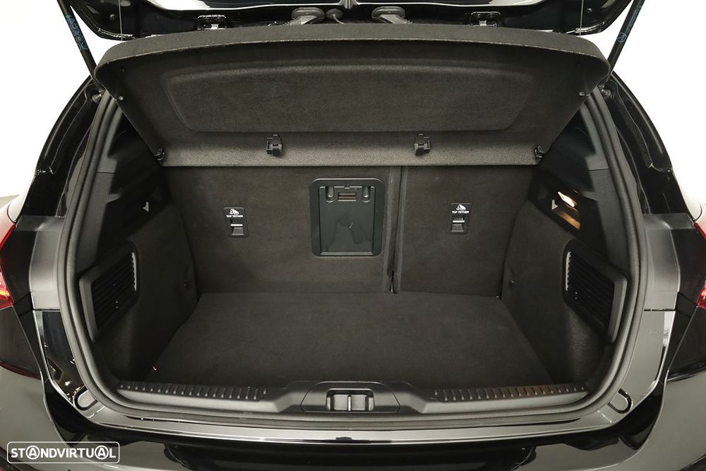 Ford Focus 1.0 EcoBoost MHEV ST-Line X - 23