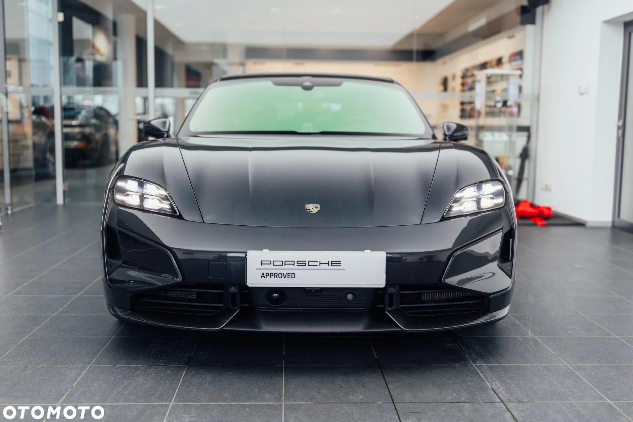 Porsche Taycan 105kWh Turbo S Sport Turismo - 6