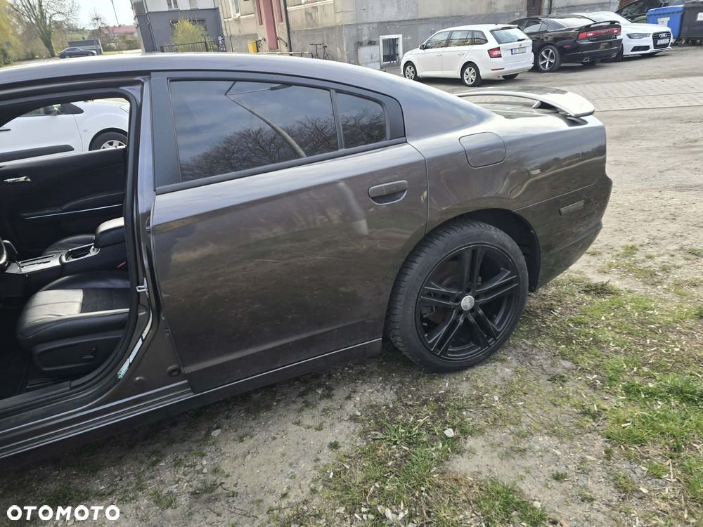 Dodge Charger - 16