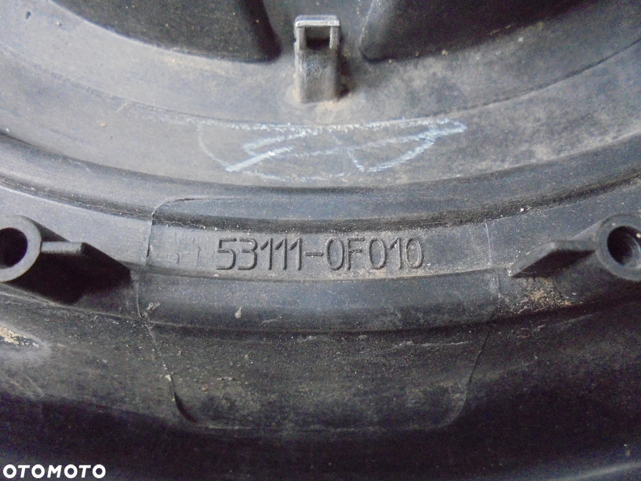 TOYOTA COROLLA VERSO II GRILL ATRAPA - 9