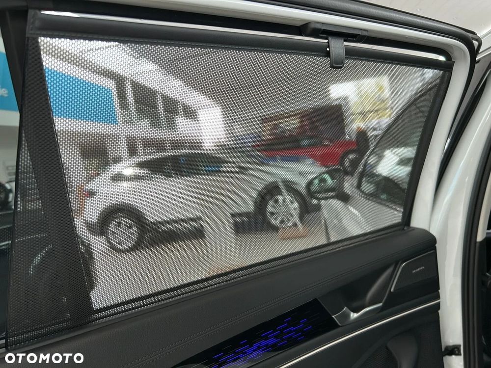 Volkswagen Passat - 26