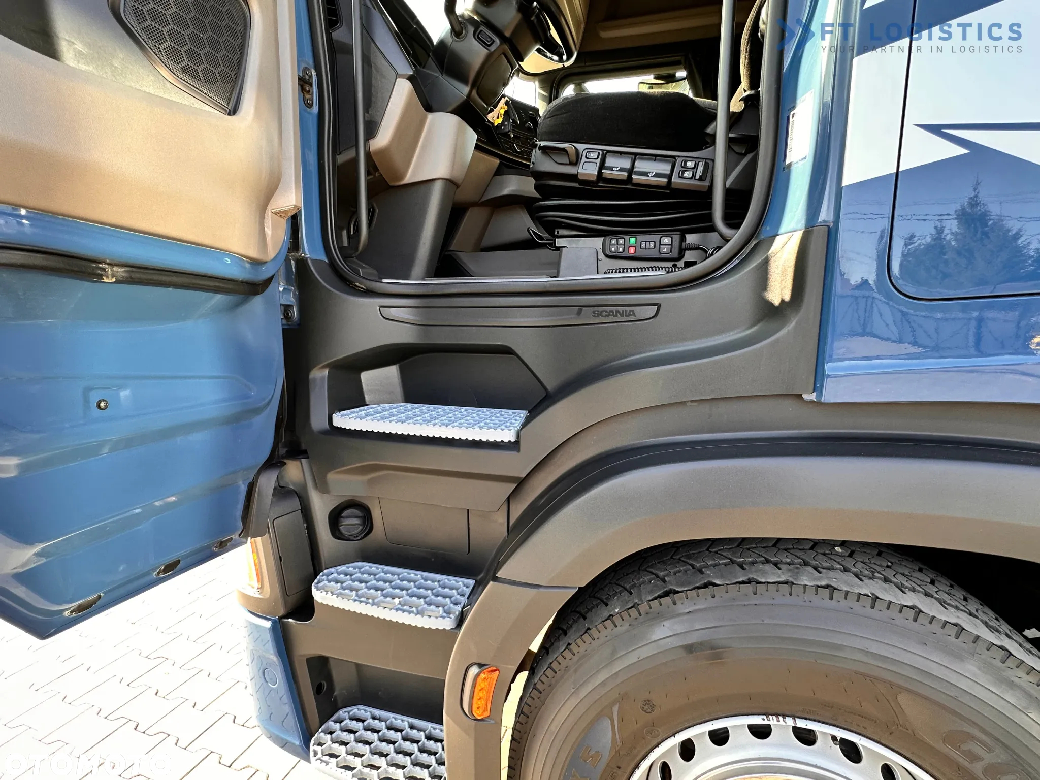 Scania R500 / MICHELIN / LODÓWKA / PODUSZKI PRZÓD + TYŁ / DWA ŁÓŻKA / FULL SPOJLER / RETARDER / LED - 27