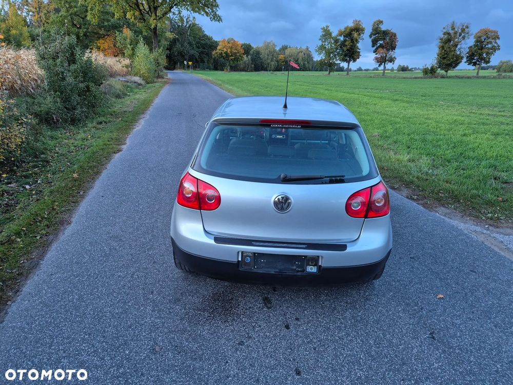Volkswagen Golf - 24