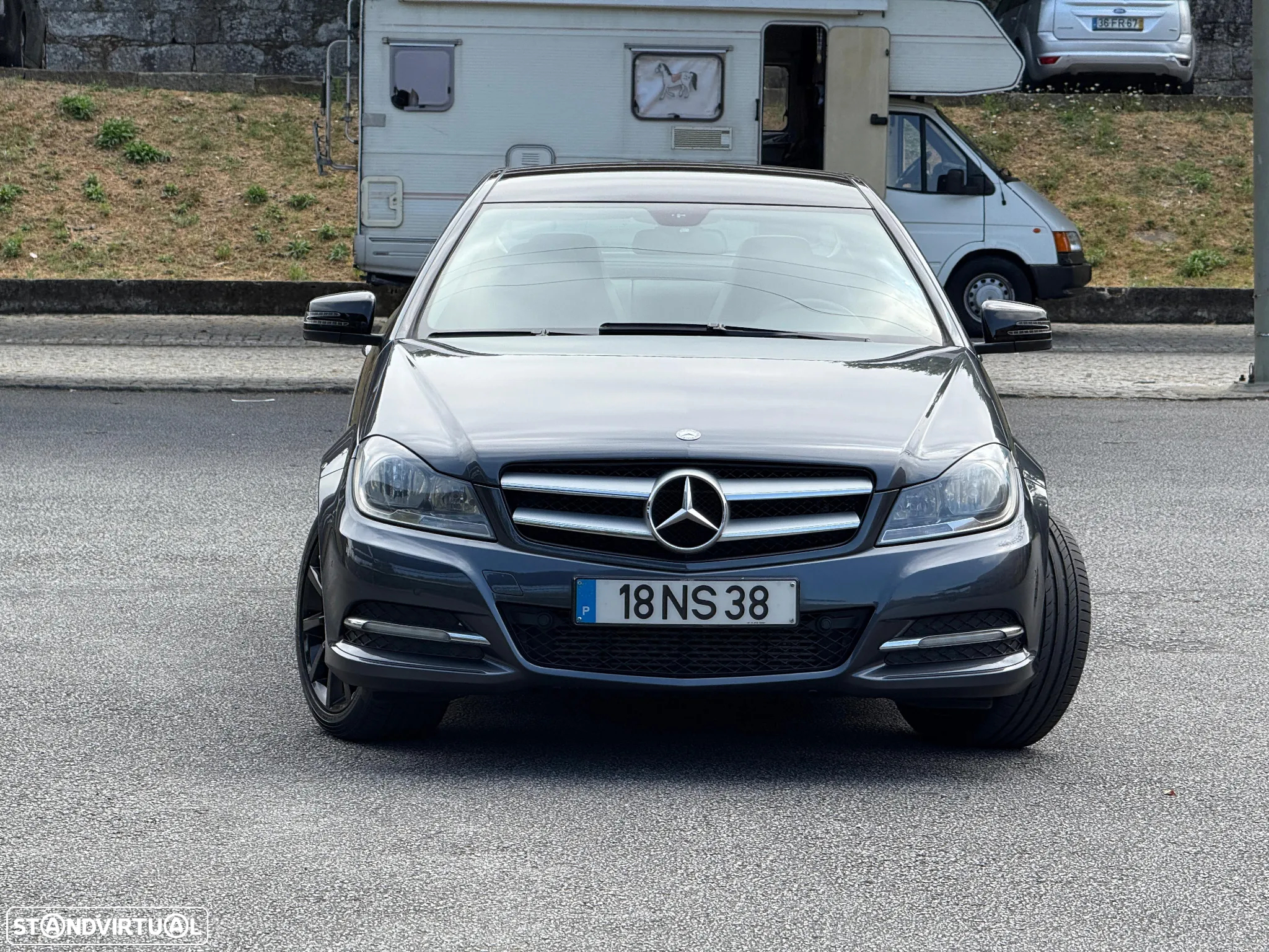 Mercedes-Benz 220 - 2