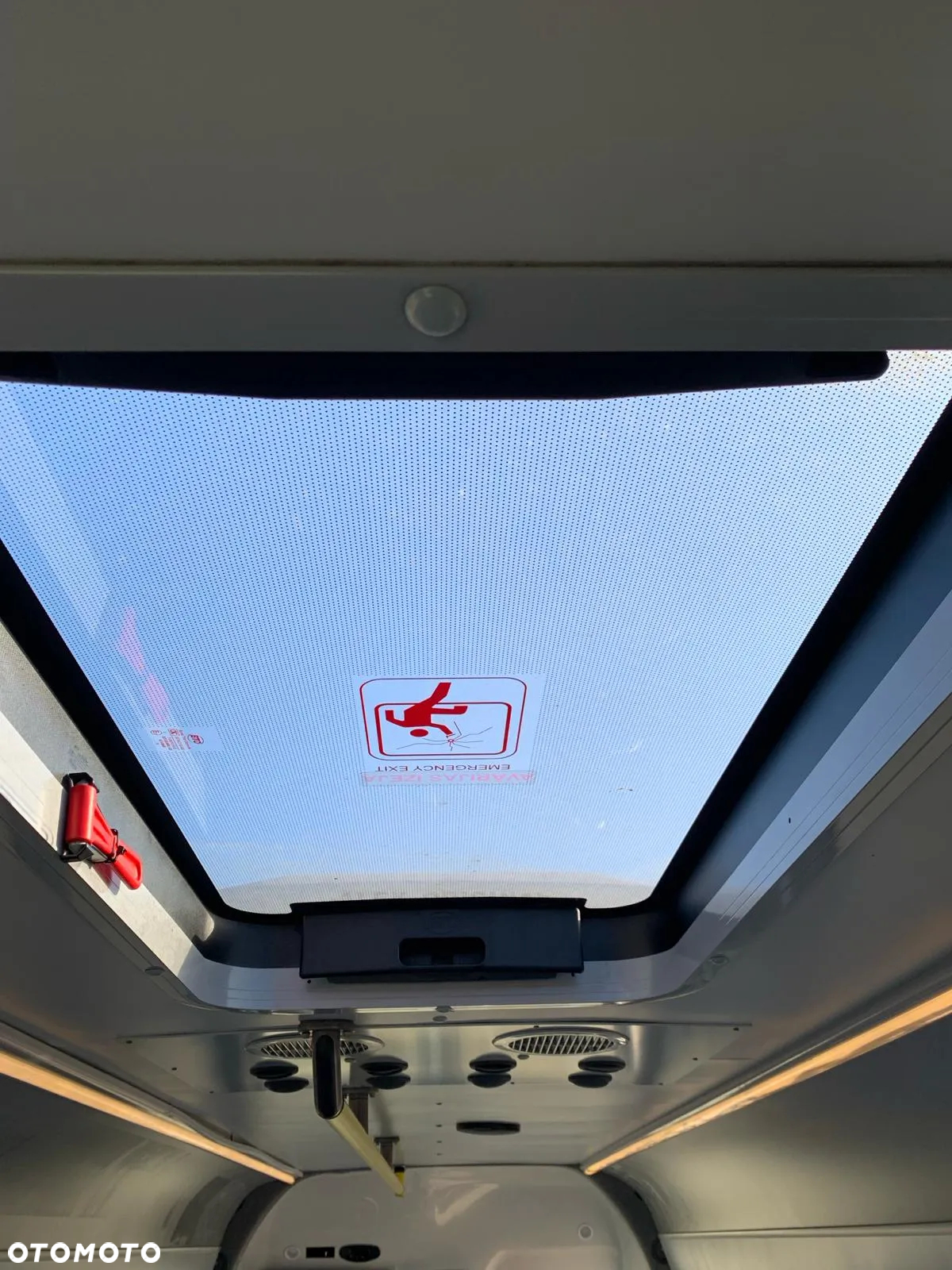 Volkswagen Crafter - 24 Miejsca - 22