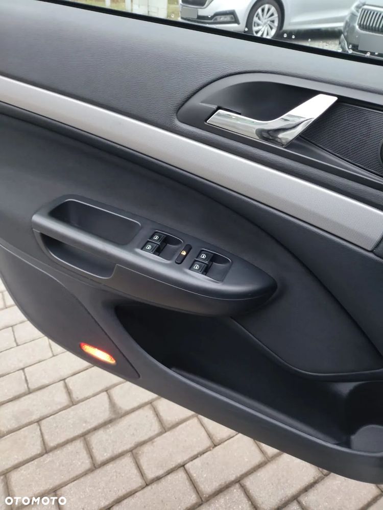 Skoda Octavia 2.0 TDI Elegance DSG - 5