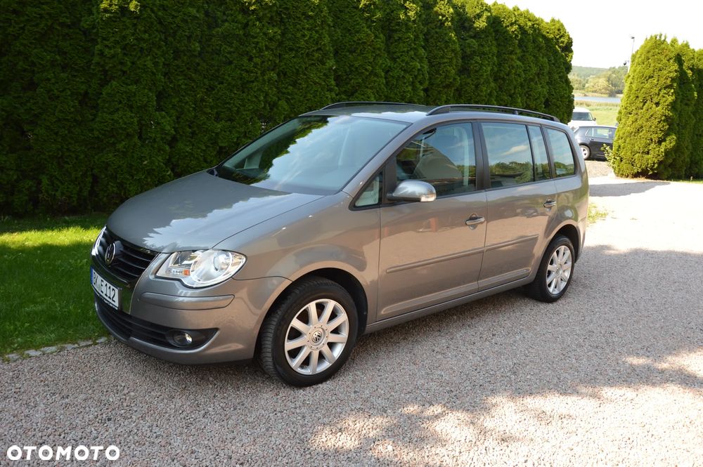 Volkswagen Touran - 15