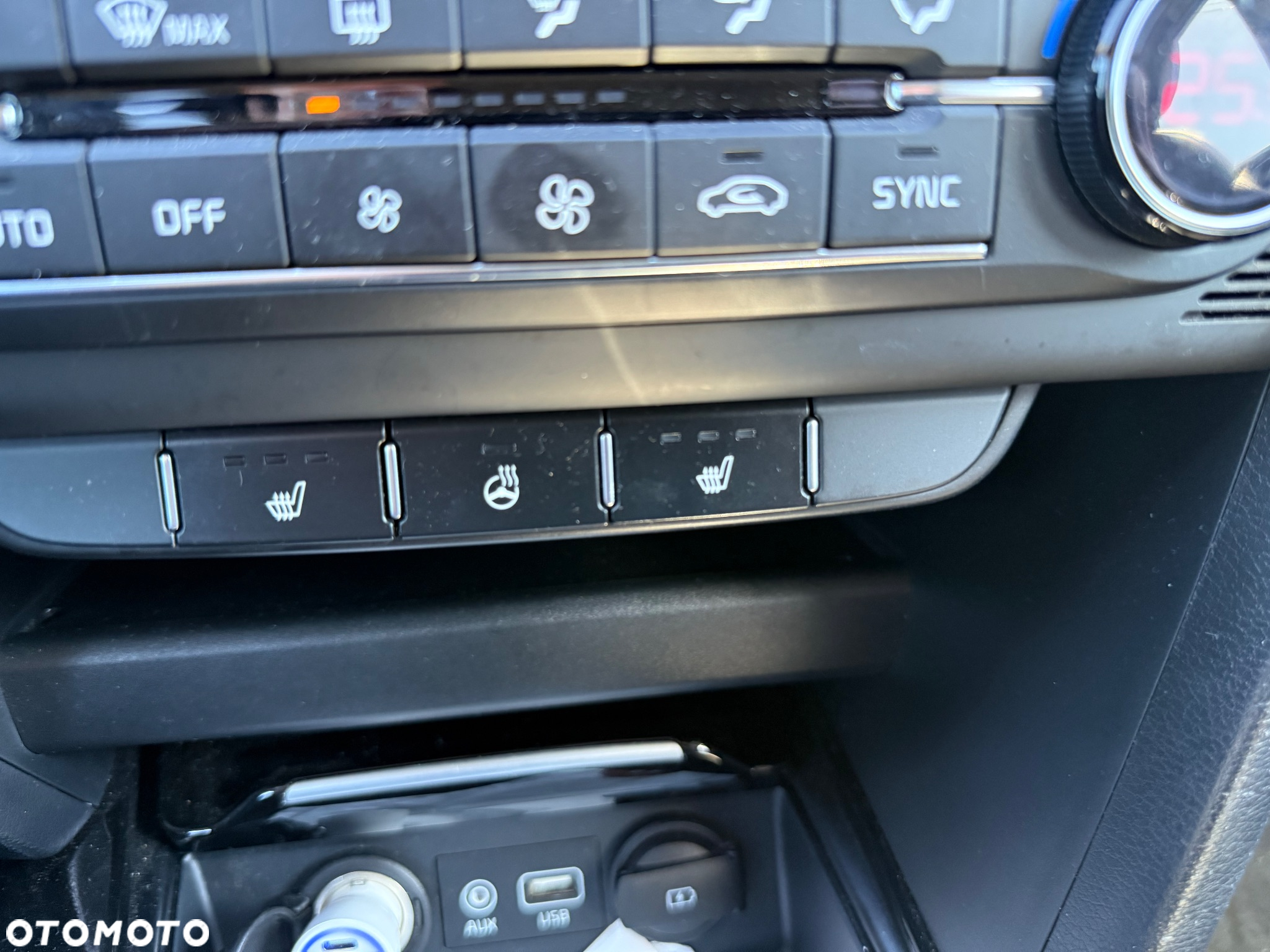 Kia Ceed - 22