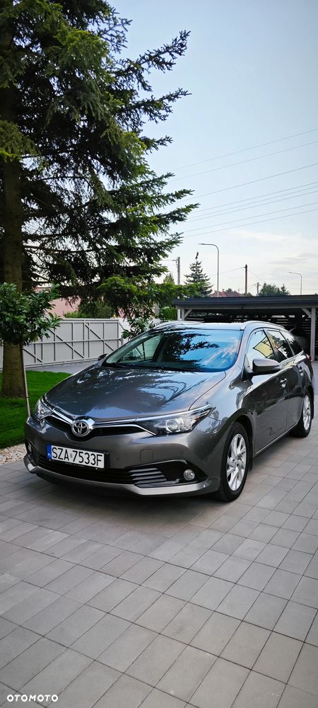 Toyota Auris 1.6 Comfort - 2