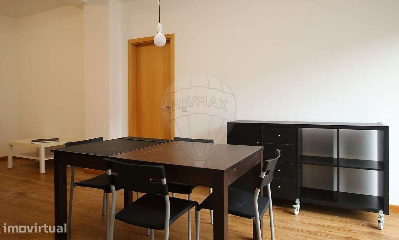 Apartamento T1 para arrendamento - Grande imagem: 2/5