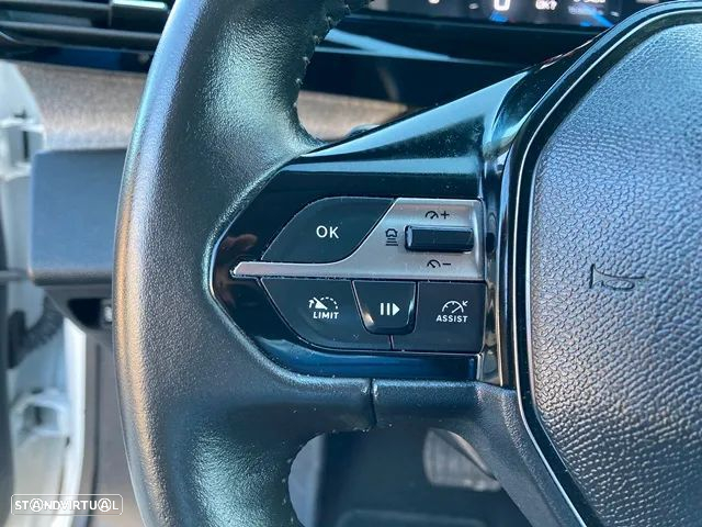 Peugeot 308 SW 1.5 BlueHDi Allure Pack EAT8 - 18