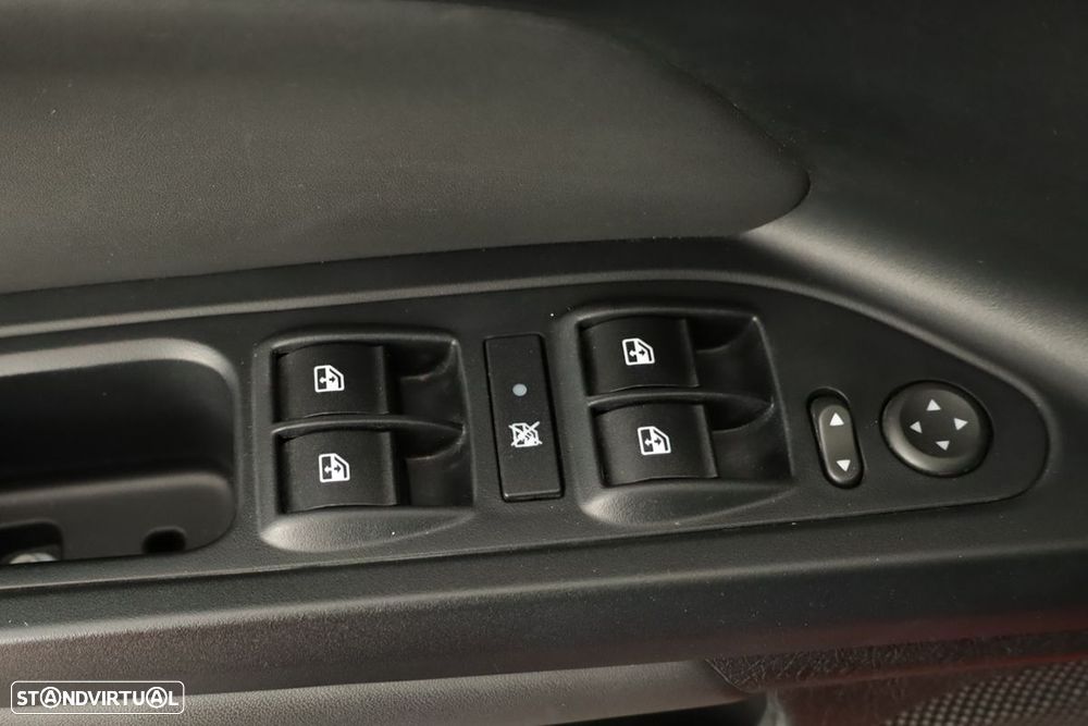 Fiat Tipo Cross 1.0 GSE T3 - 18