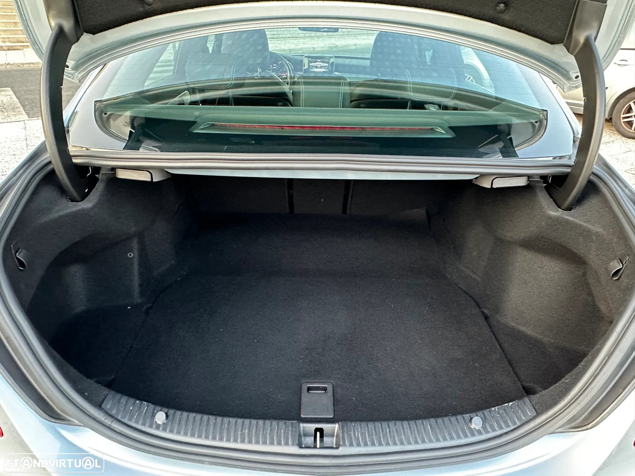 Mercedes-Benz C 300 h AMG Line - 15