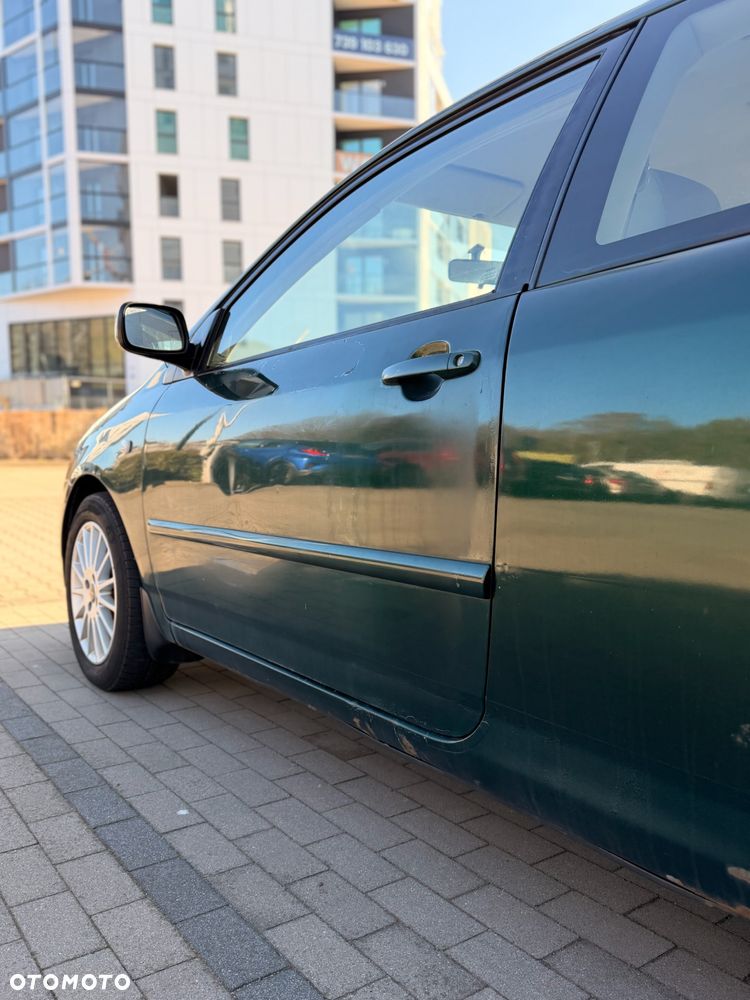 Toyota Corolla - 2