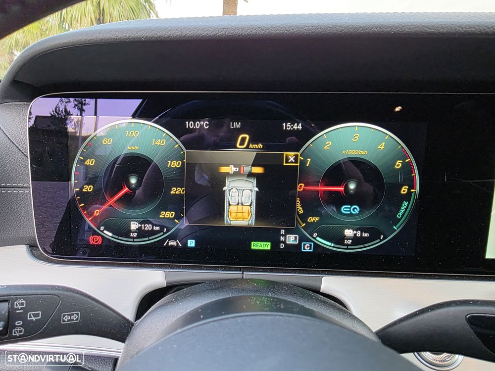 Mercedes-Benz E 300 de 9G-TRONIC AMG Line - 25