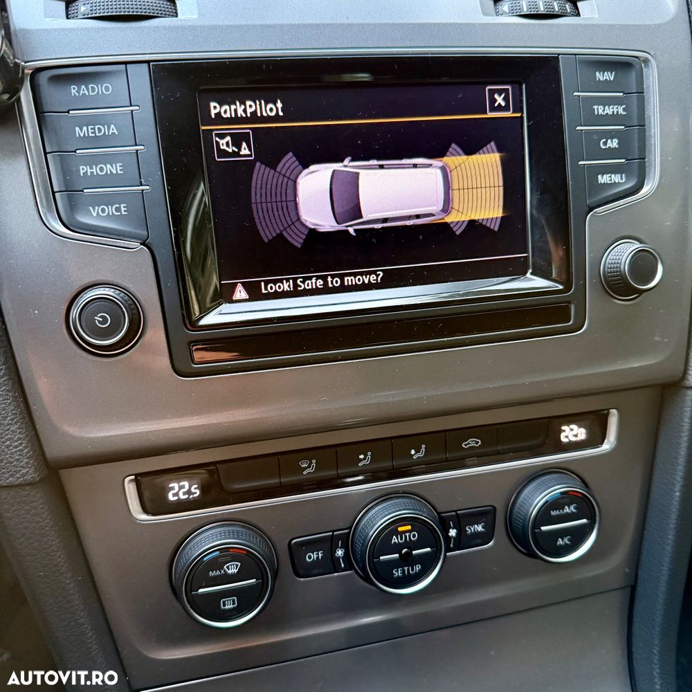 Volkswagen Golf Variant 1.6 BlueTDI DSG Comfortline - 12