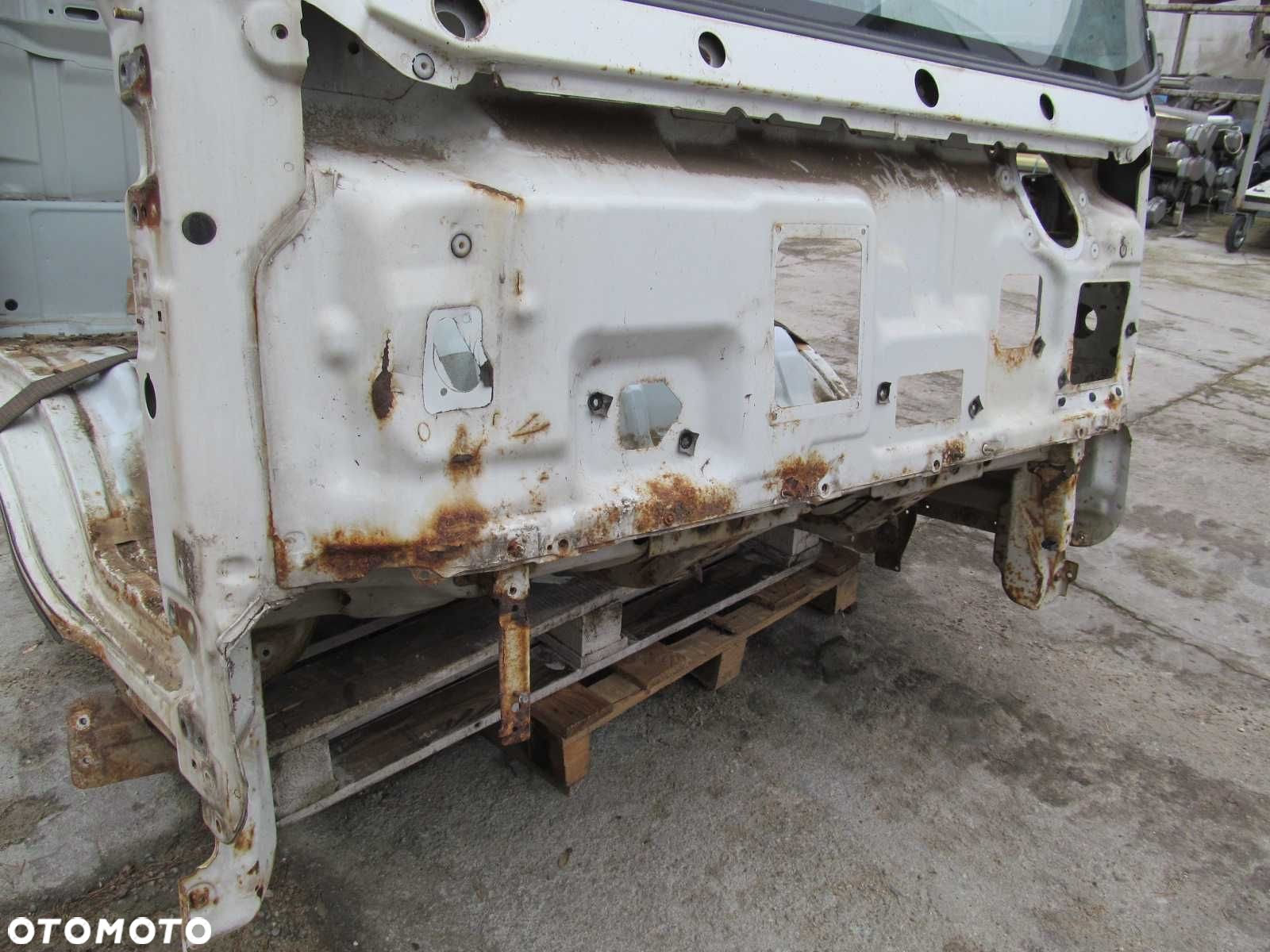 ISUZU N35 N75 NPR NQR GRAFTER 7-18 KABINA KAROSERJA WASKA DACH CWIARTKA 11R - 14