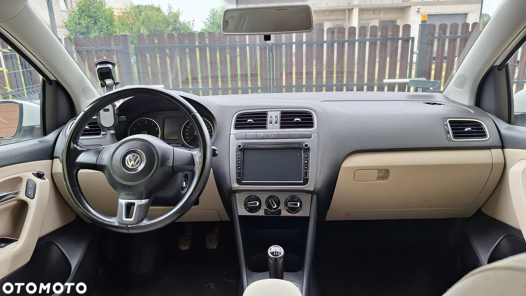 Volkswagen Polo 1.2 TSI Comfortline - 10