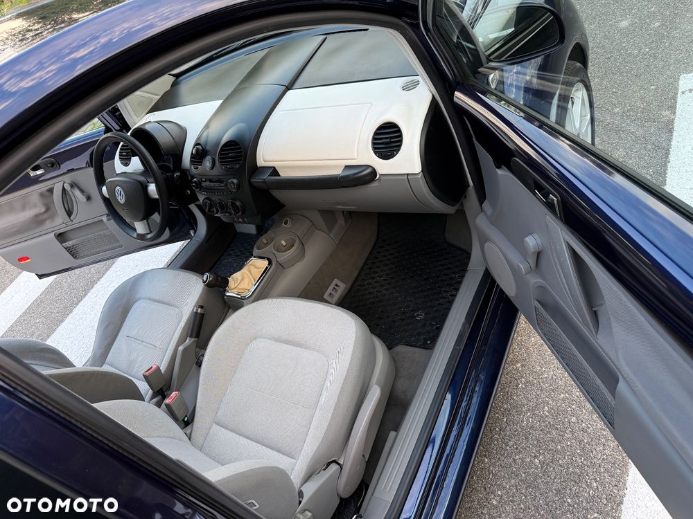 Volkswagen New Beetle 1.4 - 10