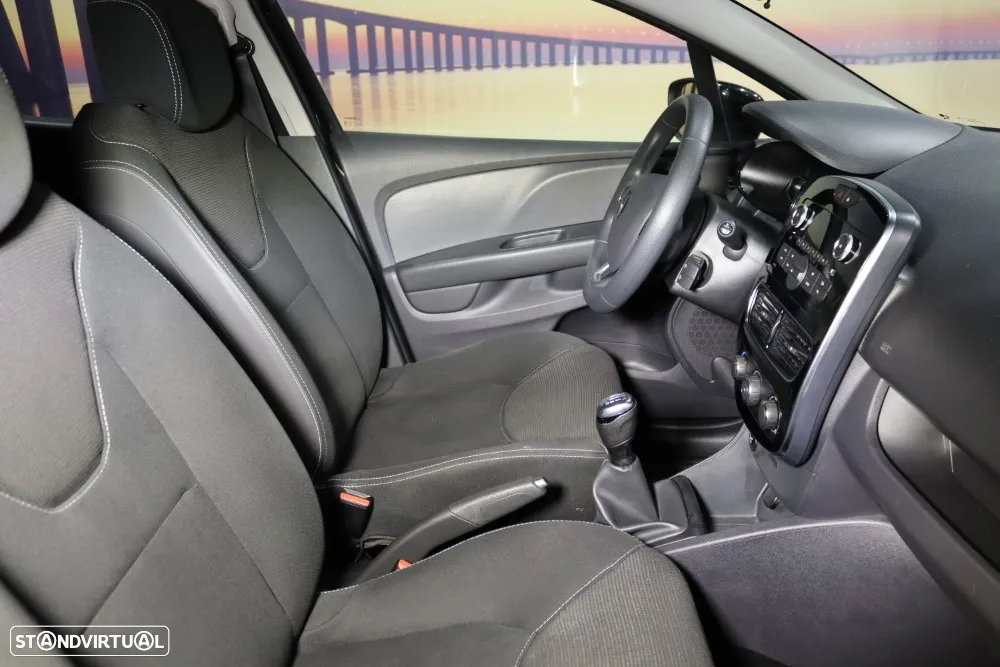 Renault Clio 1.5 dCi Zen - 13